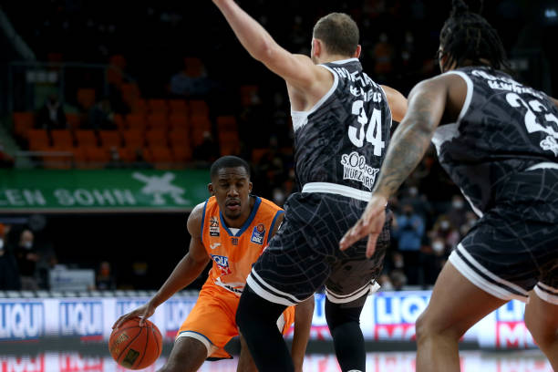 富勒姆将有 富勒姆将有