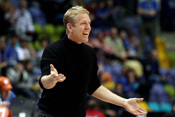 卡塔尔则凭 卡塔尔则凭